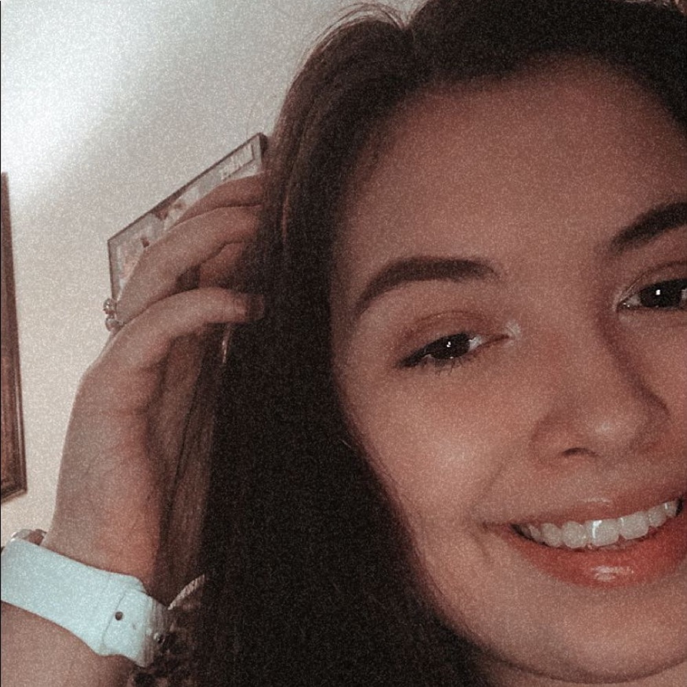 Meet your Posher, Madelyn